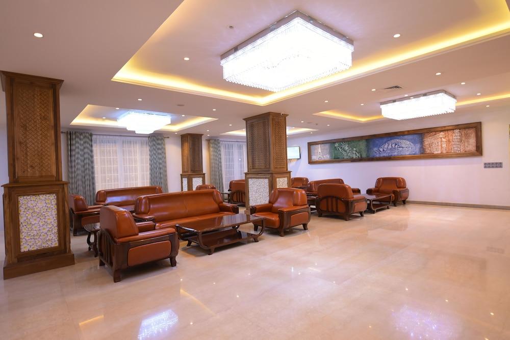 อราลิยา กรีน ซิตี้ Hotel นูวาราเอลิยา ภายนอก รูปภาพ