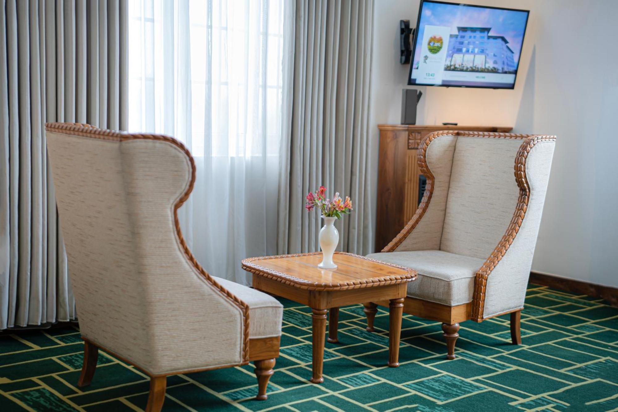 อราลิยา กรีน ซิตี้ Hotel นูวาราเอลิยา ภายนอก รูปภาพ